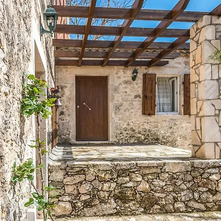 Zante Callisto - Stone With Private Pool Yírion