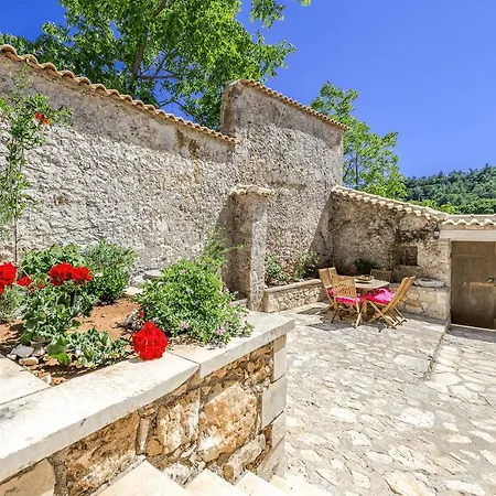 Zante Callisto-stone With Private Pool Yírion